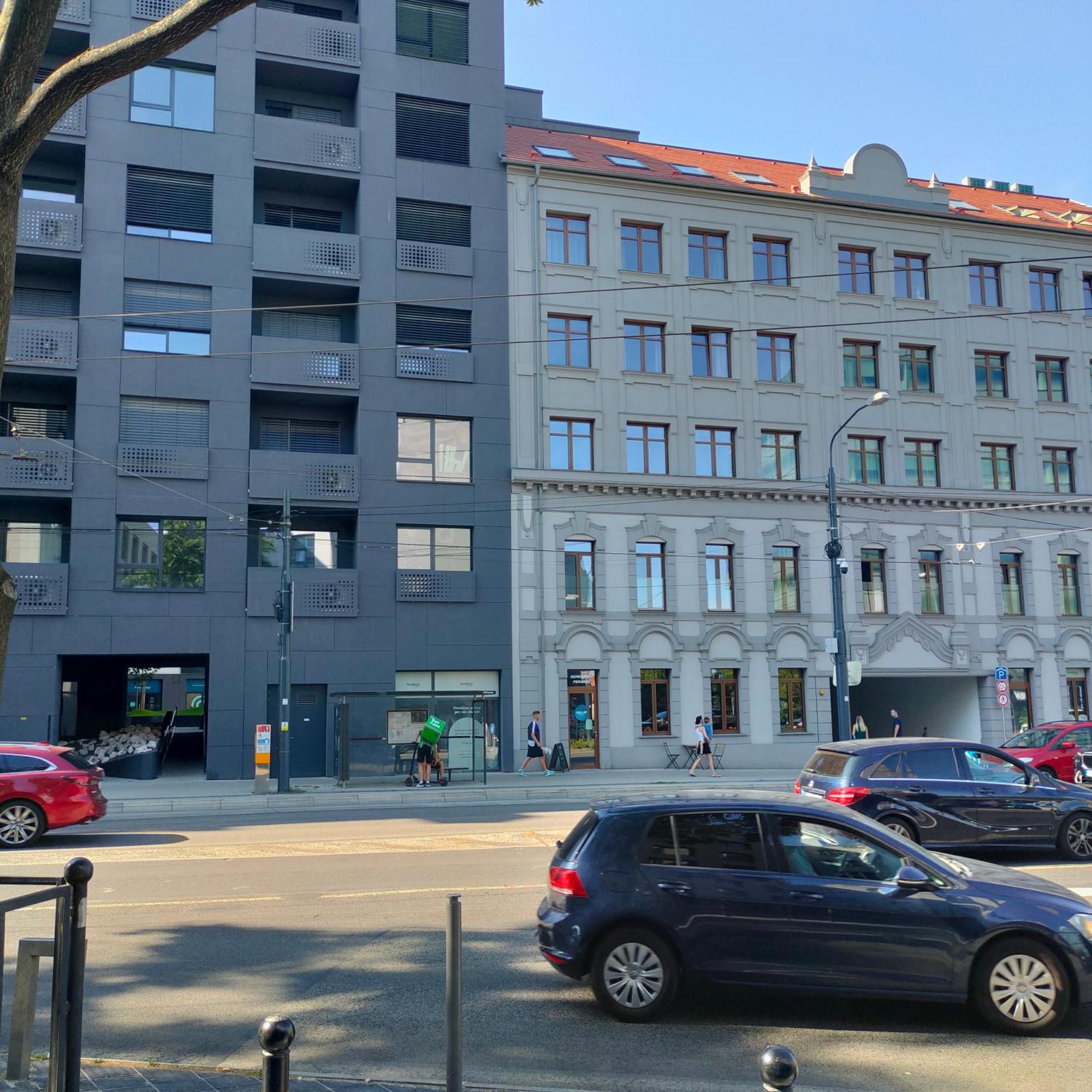Apartamento Sag New Complex In The Heart Of The Old Town Free Parking Free Wi-Fi Bratislava Exterior foto